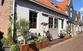 B&B With Or Without De Schuur